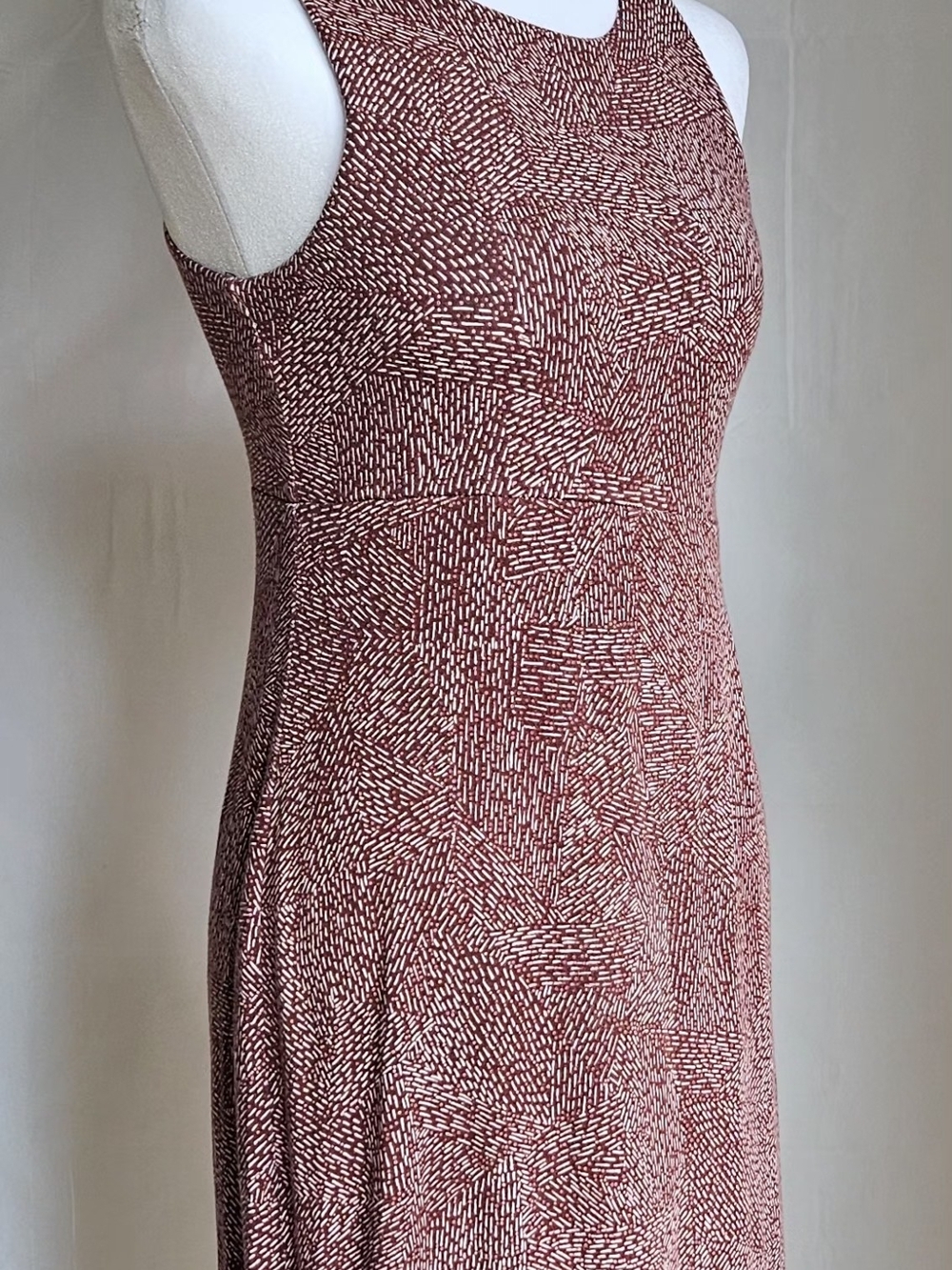 ATHLETA XS Maroon White Dash Print Modal Blend Sleeveless Shift Dress Soft Stre - Picture 5 of 12